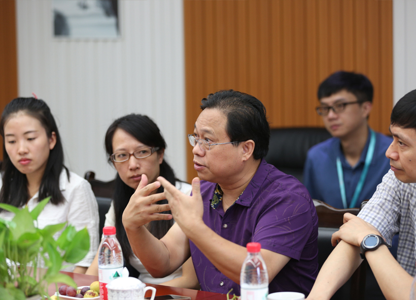 成都市人大常委会“一法一决定”执法检查组莅临西部数码检查指导